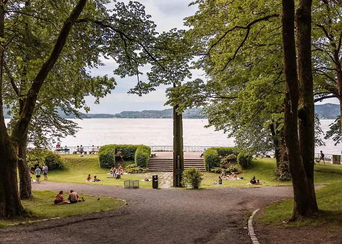 Torgalmenningen Town Square, Yet Quiet, Elevator In Building Берген