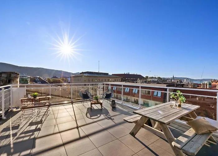 Διαμέρισμα Torgalmenningen Town Square, Yet Quiet, Elevator In Building *